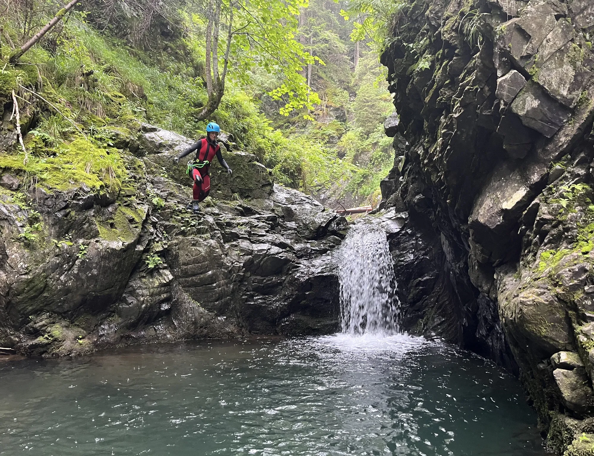 Erlebe Canyoning & Verstehe die Wasserkraft