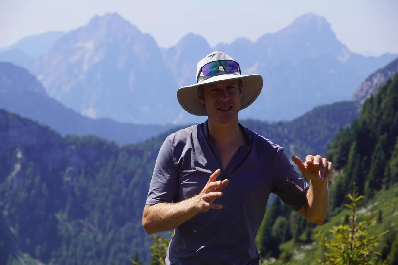 Deute das Bergwetter & Stärke Almwirtschaft